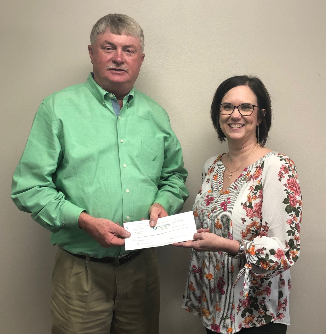 Prairiland ISD receives check from First Federal